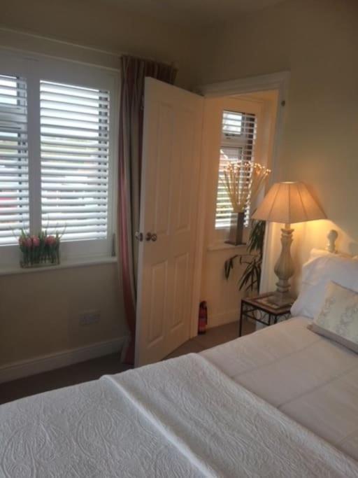 Cotswold Edge Guest Suite With Broadway Hill View Badsey 外观 照片