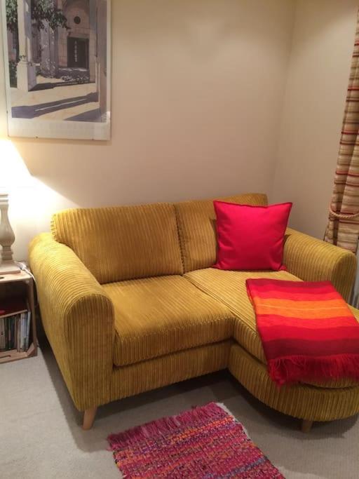Cotswold Edge Guest Suite With Broadway Hill View Badsey 外观 照片